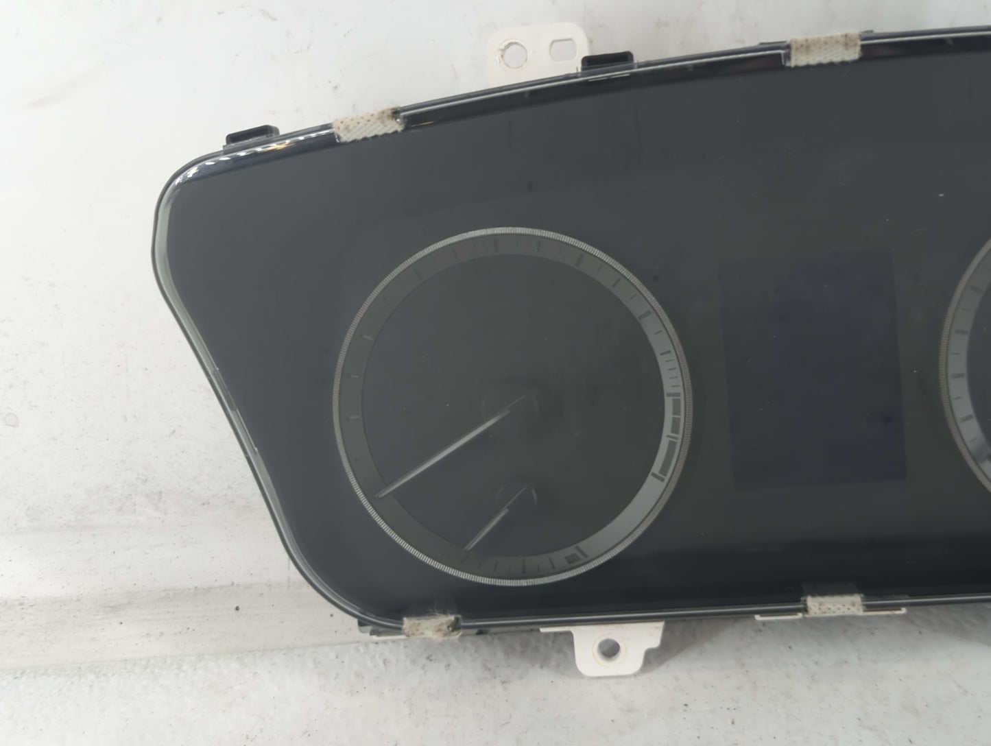 2016-2017 Hyundai Sonata Instrument Cluster Speedometer Gauges P/N:94001-C2200 Miles: Fits Fits 2016 2017 OEM Used Auto Part