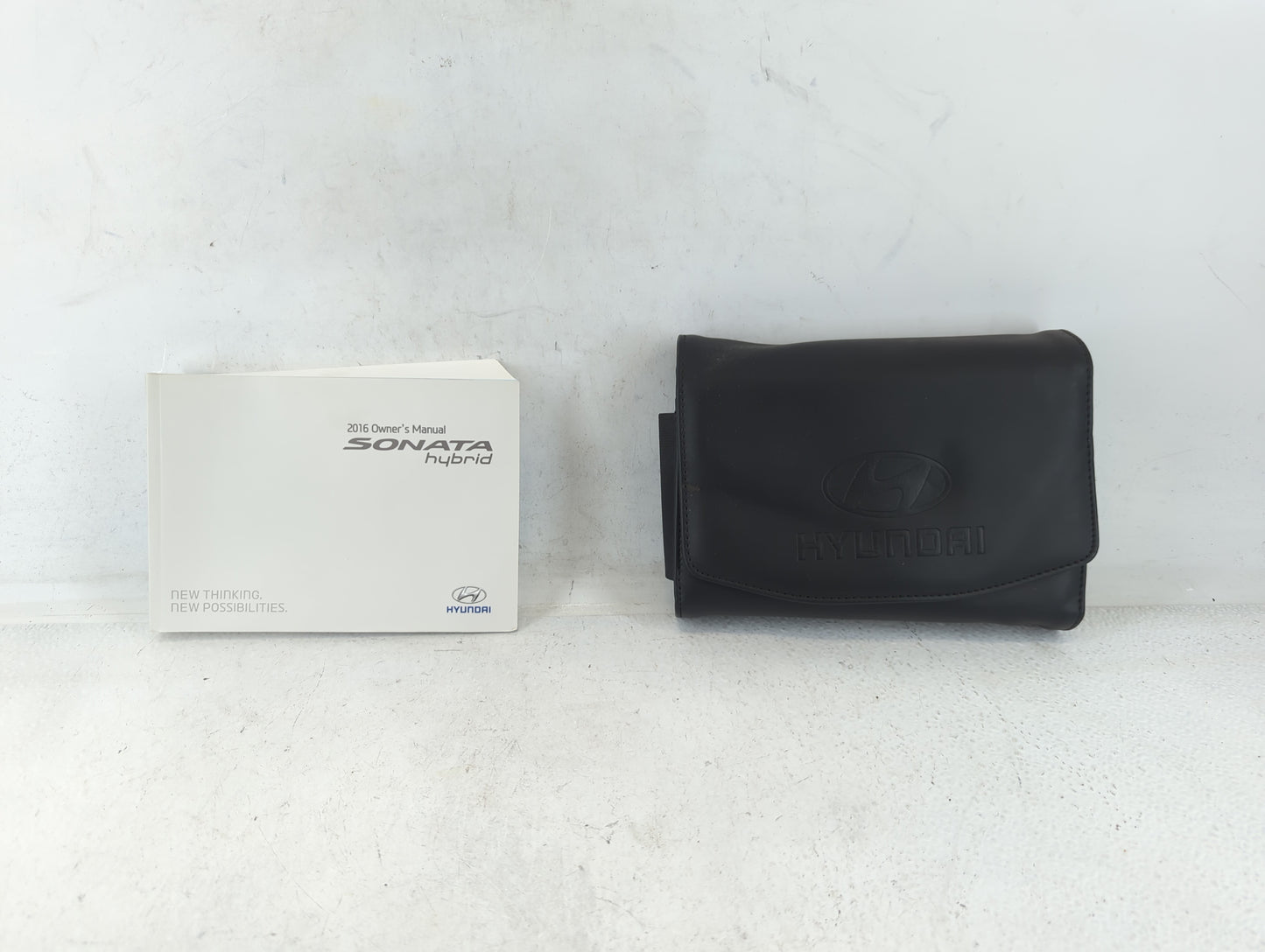 2016 Hyundai Sonata Owners Manual Book Guide P/N:GE60-EU580 OEM Used Auto Parts - Oemusedautoparts1.com