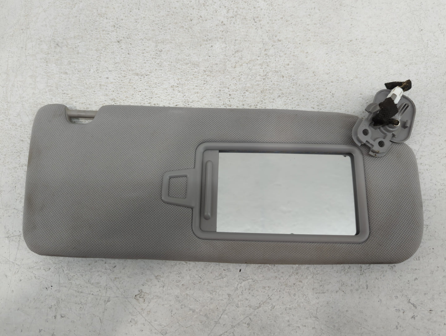 2015-2019 Hyundai Sonata Sun Visor Shade Replacement Passenger Right Mirror Fits Fits 2015 2016 2017 2018 2019 OEM Used Auto