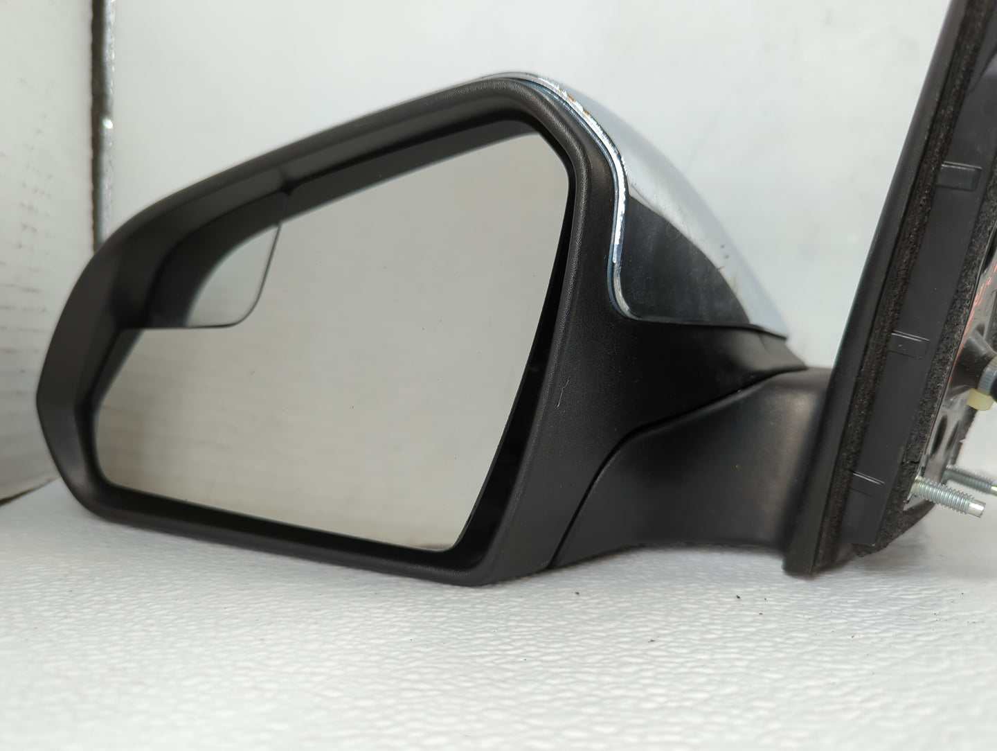 2016 Hyundai Sonata Driver Side View Mirror - Left Door Mirror OEM Used - Oemusedautoparts1.com