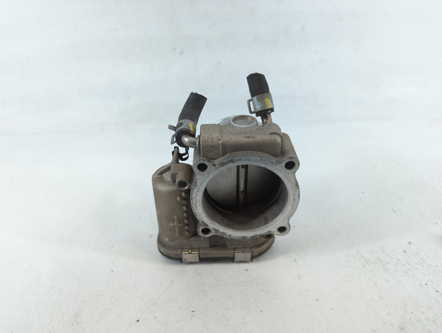 2015-2019 Hyundai Sonata Throttle Body P/N:35100-2G600 Fits Fits 2015 2016 2017 2018 2019 2020 2021 OEM Used Auto Parts - Oe