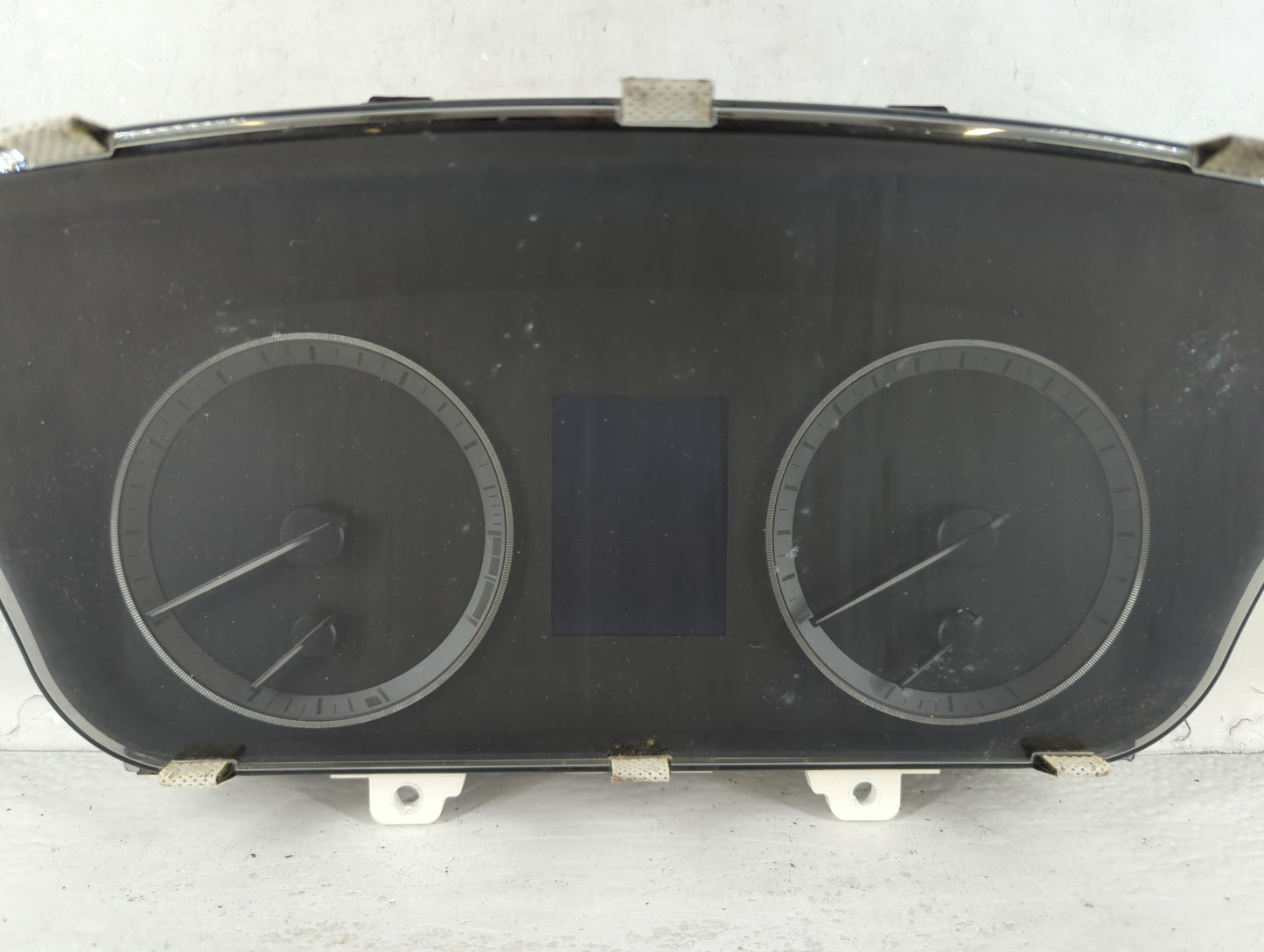 2016-2017 Hyundai Sonata Instrument Cluster Speedometer Gauges P/N:94001-C2200 Fits Fits 2016 2017 OEM Used Auto Parts - Oem