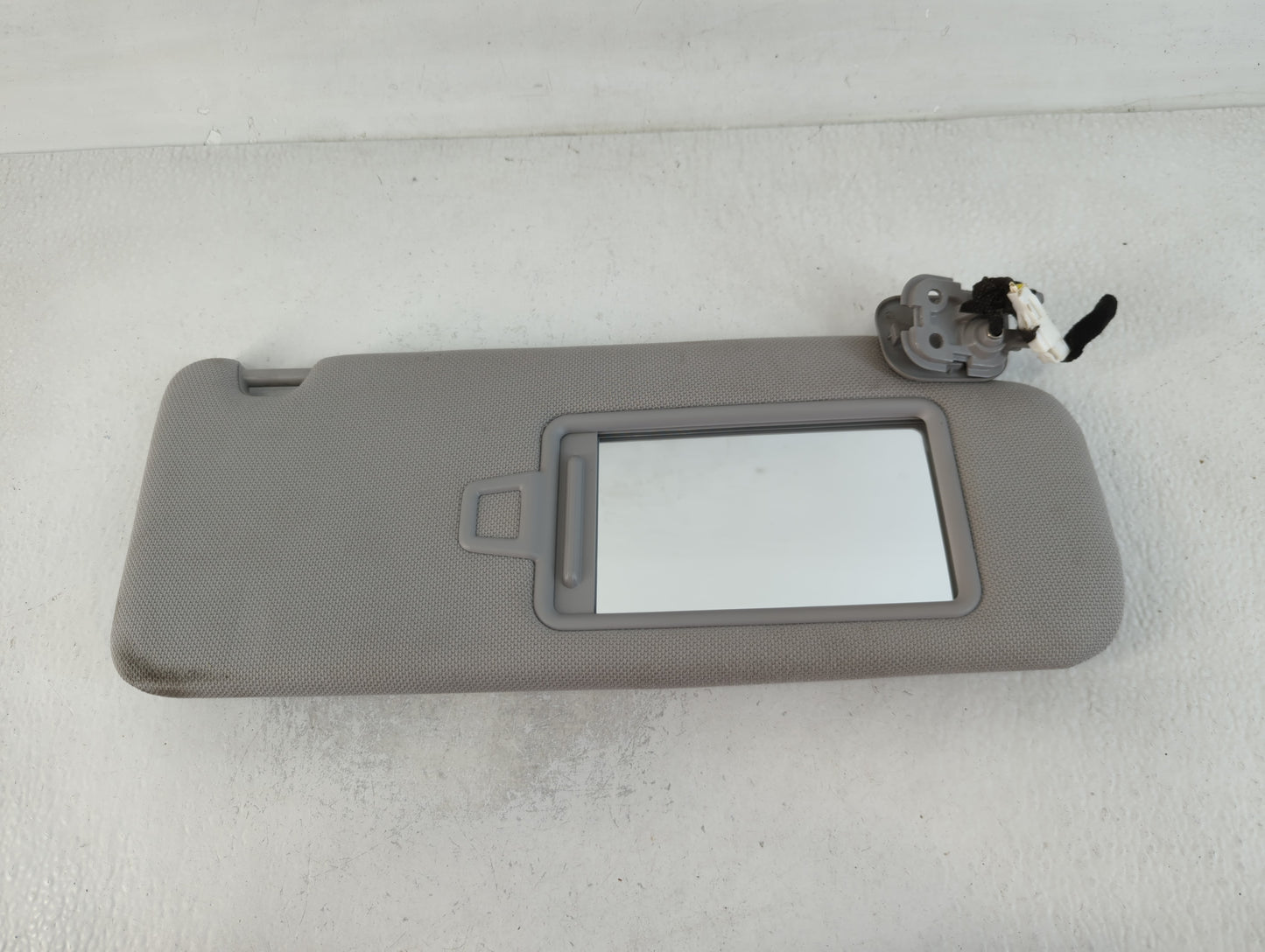 2015-2019 Hyundai Sonata Sun Visor Shade Replacement Passenger Right Mirror Fits Fits 2015 2016 2017 2018 2019 OEM Used Auto