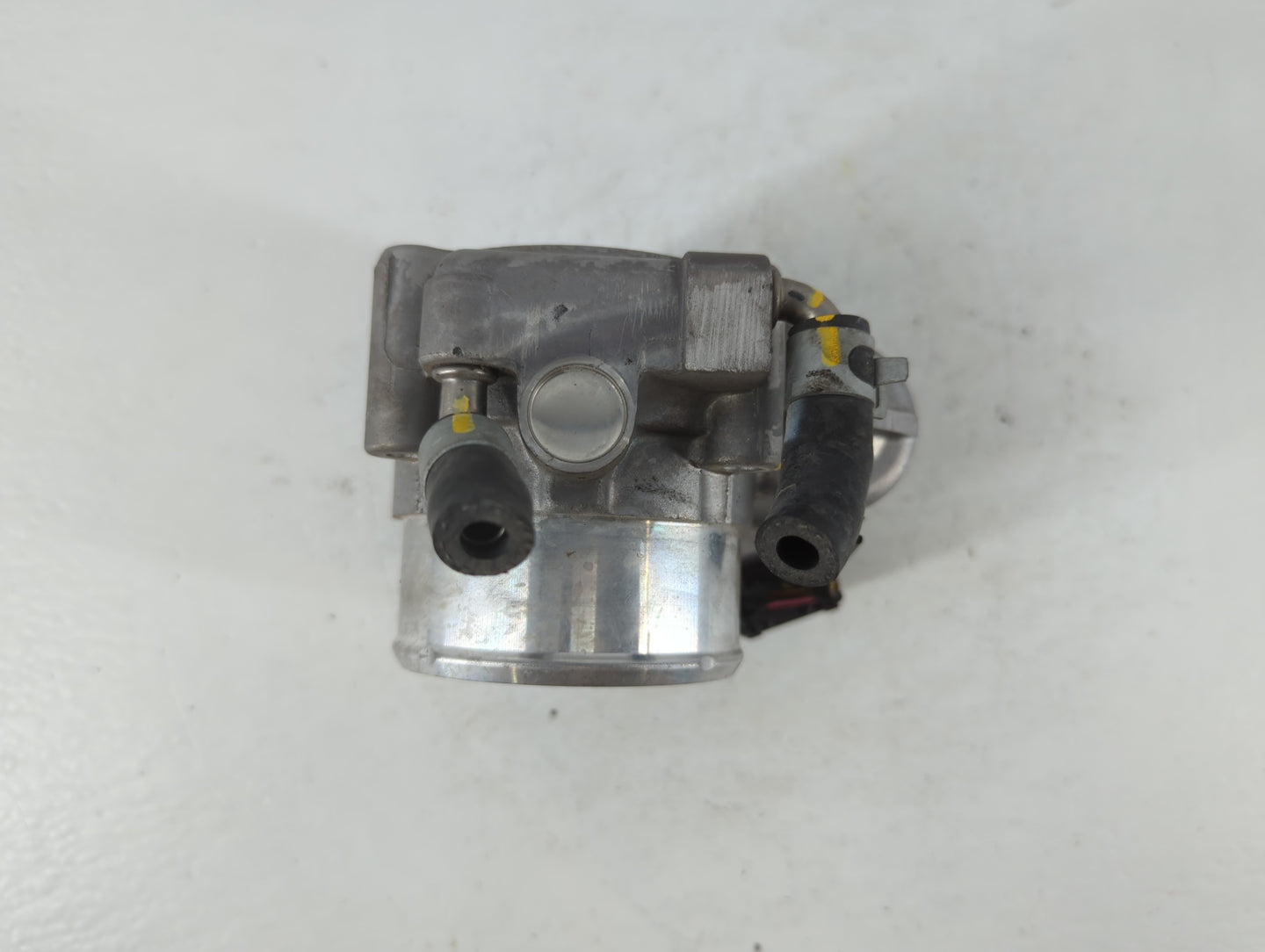 2015-2019 Hyundai Sonata Throttle Body P/N:35100-2G600 Fits Fits 2015 2016 2017 2018 2019 2020 2021 OEM Used Auto Parts - Oe