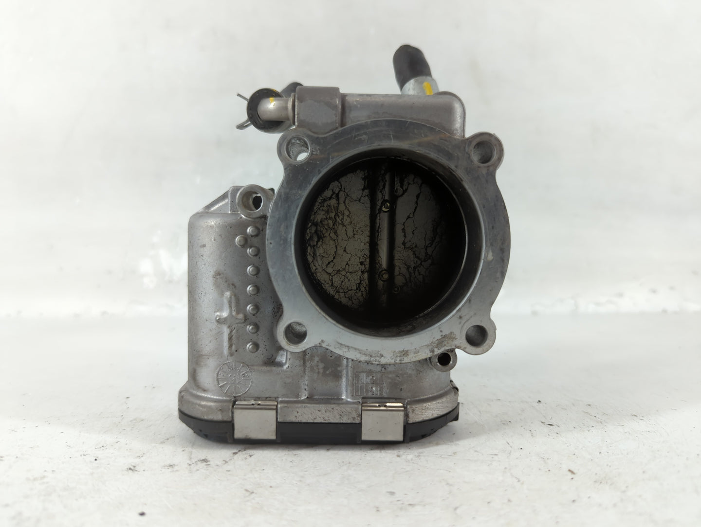 2015-2019 Hyundai Sonata Throttle Body P/N:35100-2G600 Fits Fits 2015 2016 2017 2018 2019 2020 2021 OEM Used Auto Parts - Oe