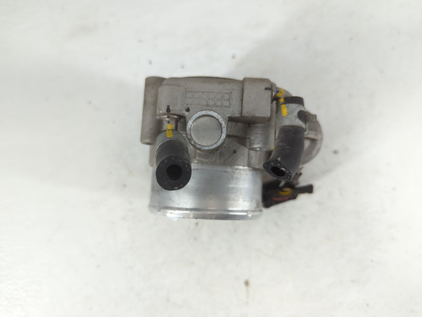 2015-2019 Hyundai Sonata Throttle Body P/N:35100-2G600 Fits Fits 2015 2016 2017 2018 2019 2020 2021 OEM Used Auto Parts - Oe