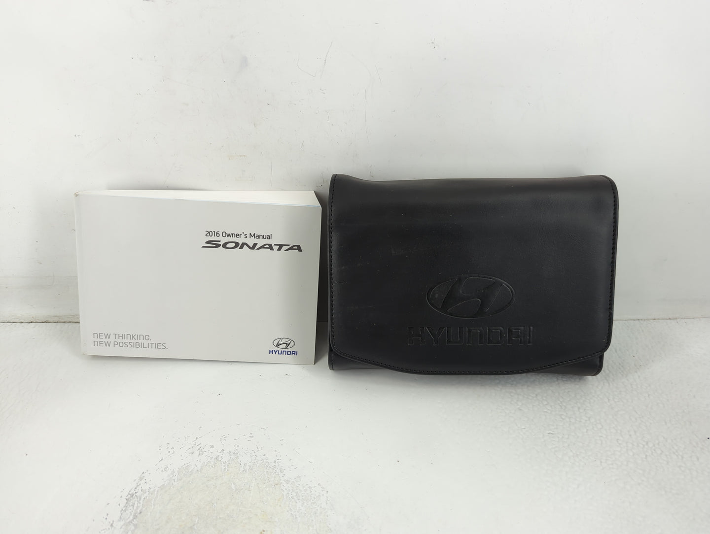 2016 Hyundai Sonata Owners Manual Book Guide P/N:GC10-EU57A OEM Used Auto Parts - Oemusedautoparts1.com