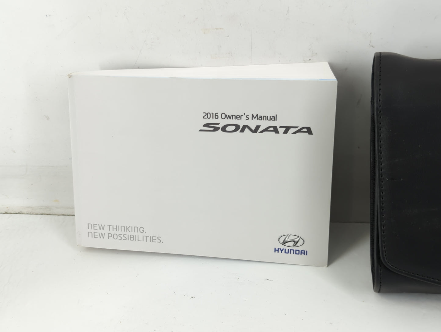 2016 Hyundai Sonata Owners Manual Book Guide P/N:GC10-EU57A OEM Used Auto Parts - Oemusedautoparts1.com