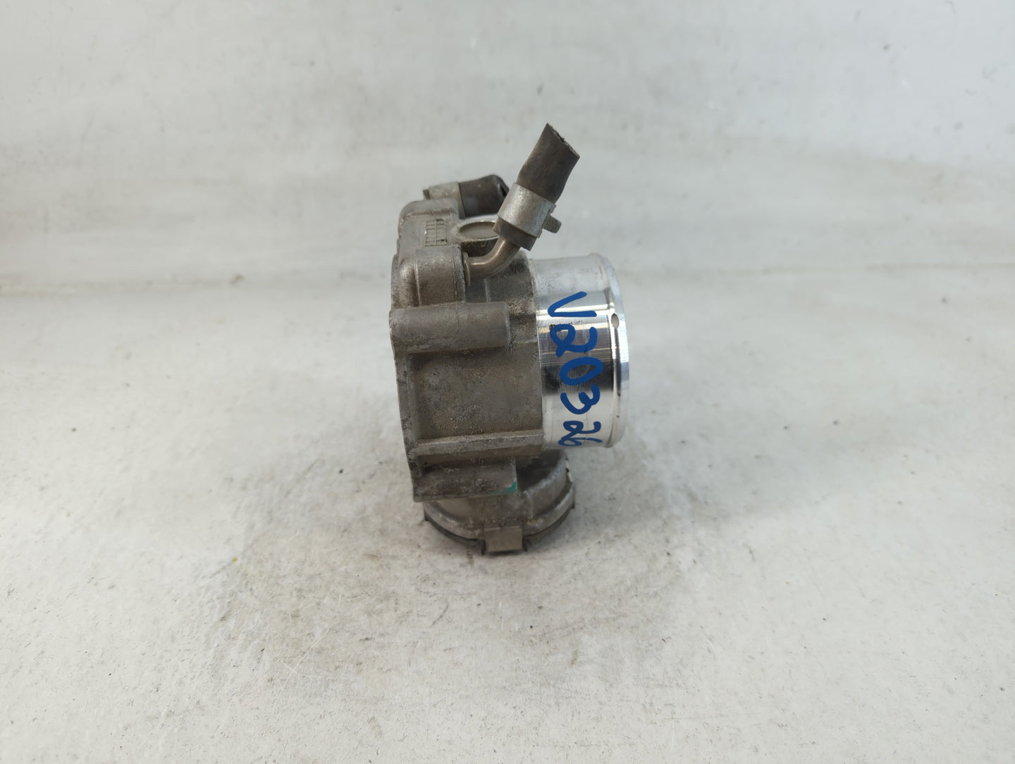 2015-2019 Hyundai Sonata Throttle Body P/N:35100-2G600 Fits Fits 2015 2016 2017 2018 2019 2020 2021 OEM Used Auto Parts - Oe