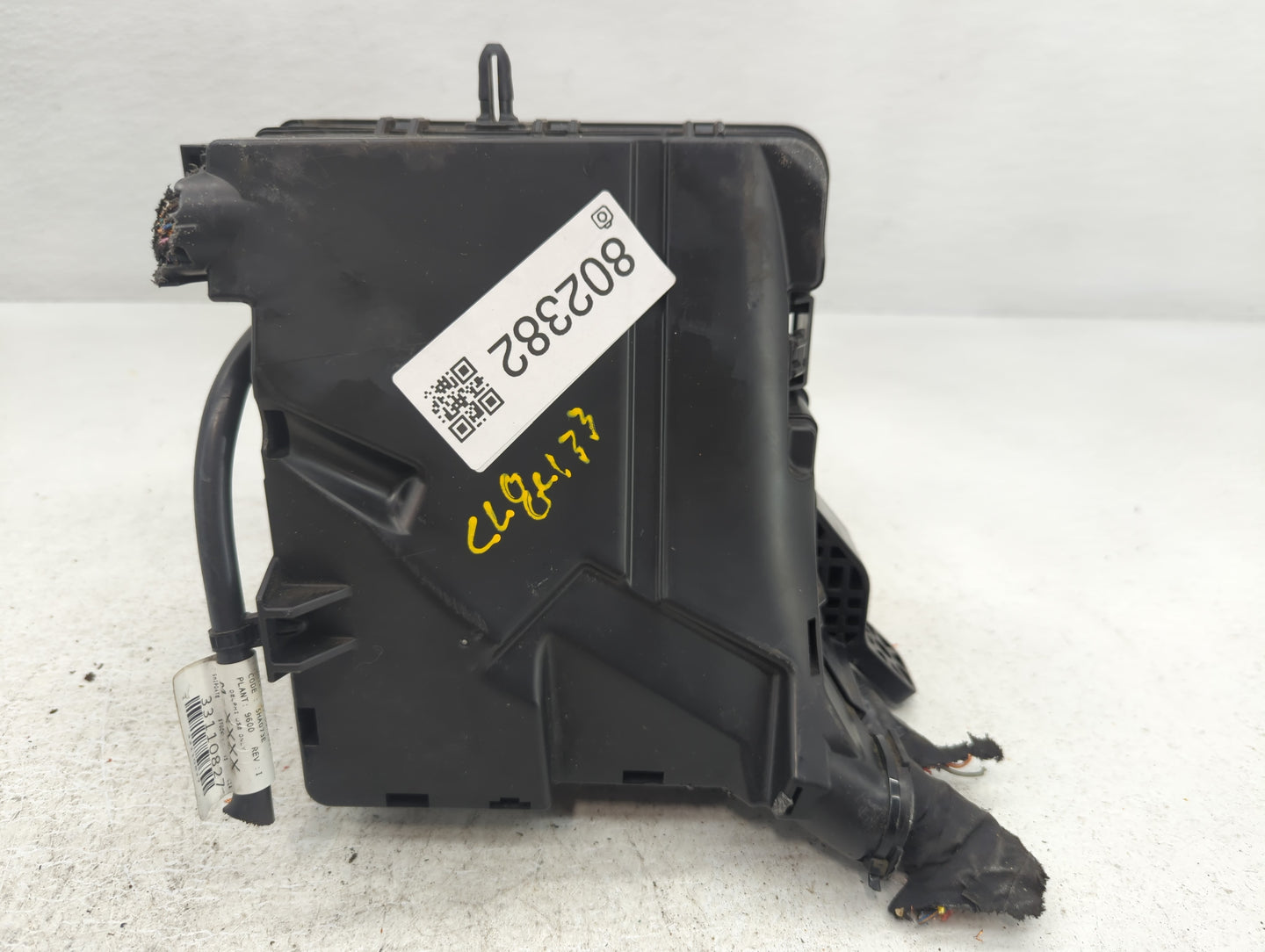 2016-2017 Hyundai Sonata Fusebox Fuse Box Panel Relay Module P/N:15090430961 6423-0102-7-000 Fits Fits 2016 2017 OEM Used Au