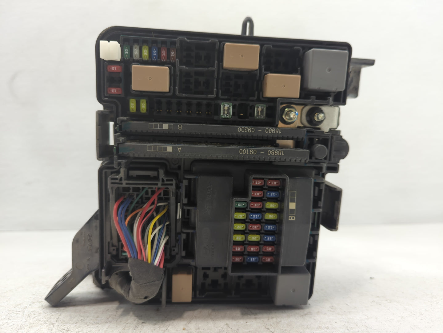 2016-2017 Hyundai Sonata Fusebox Fuse Box Panel Relay Module Fits Fits 2016 2017 OEM Used Auto Parts - Oemusedautoparts1.com