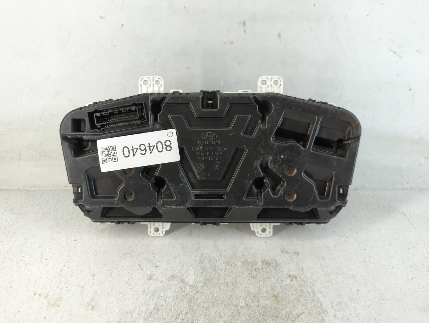 2016-2017 Hyundai Sonata Instrument Cluster Speedometer Gauges P/N:94001-C2201 Fits Fits 2016 2017 OEM Used Auto Parts - Oem