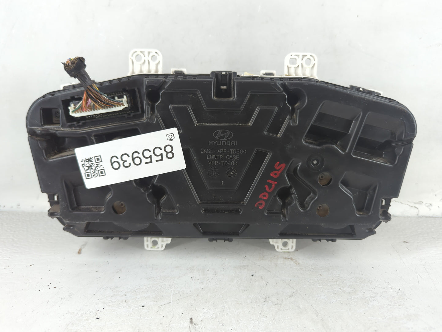 2015-2017 Hyundai Sonata Instrument Cluster Speedometer Gauges Fits Fits 2015 2016 2017 OEM Used Auto Parts - Oemusedautopar