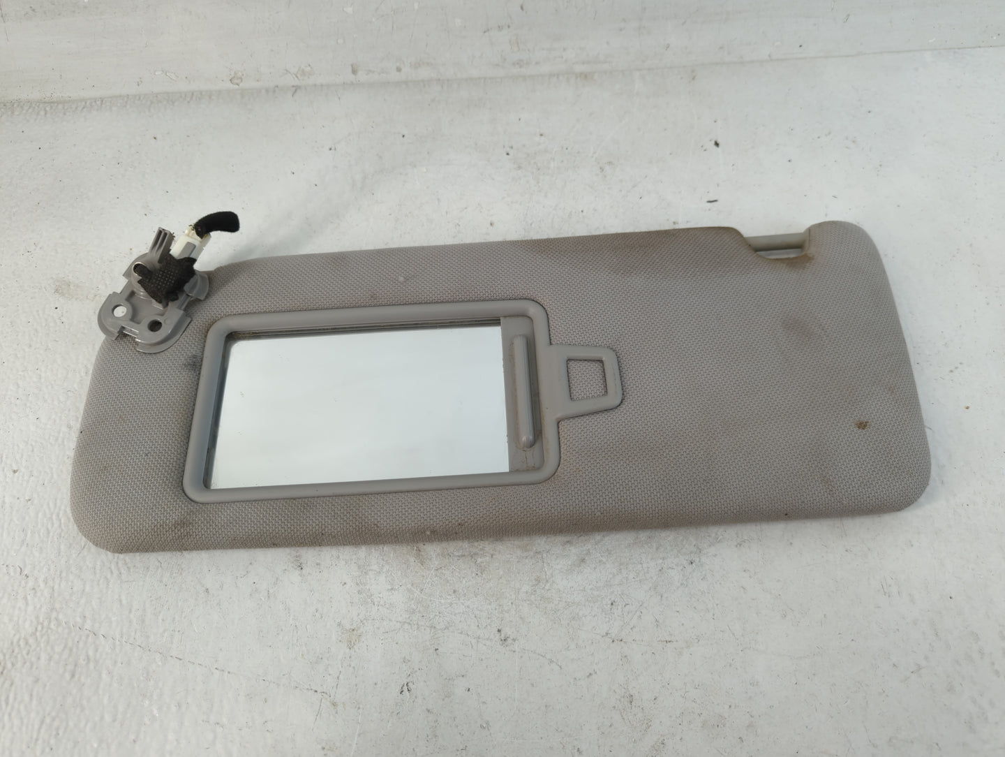 2015-2019 Hyundai Sonata Sun Visor Shade Replacement Driver Left Mirror Fits Fits 2015 2016 2017 2018 2019 OEM Used Auto Par