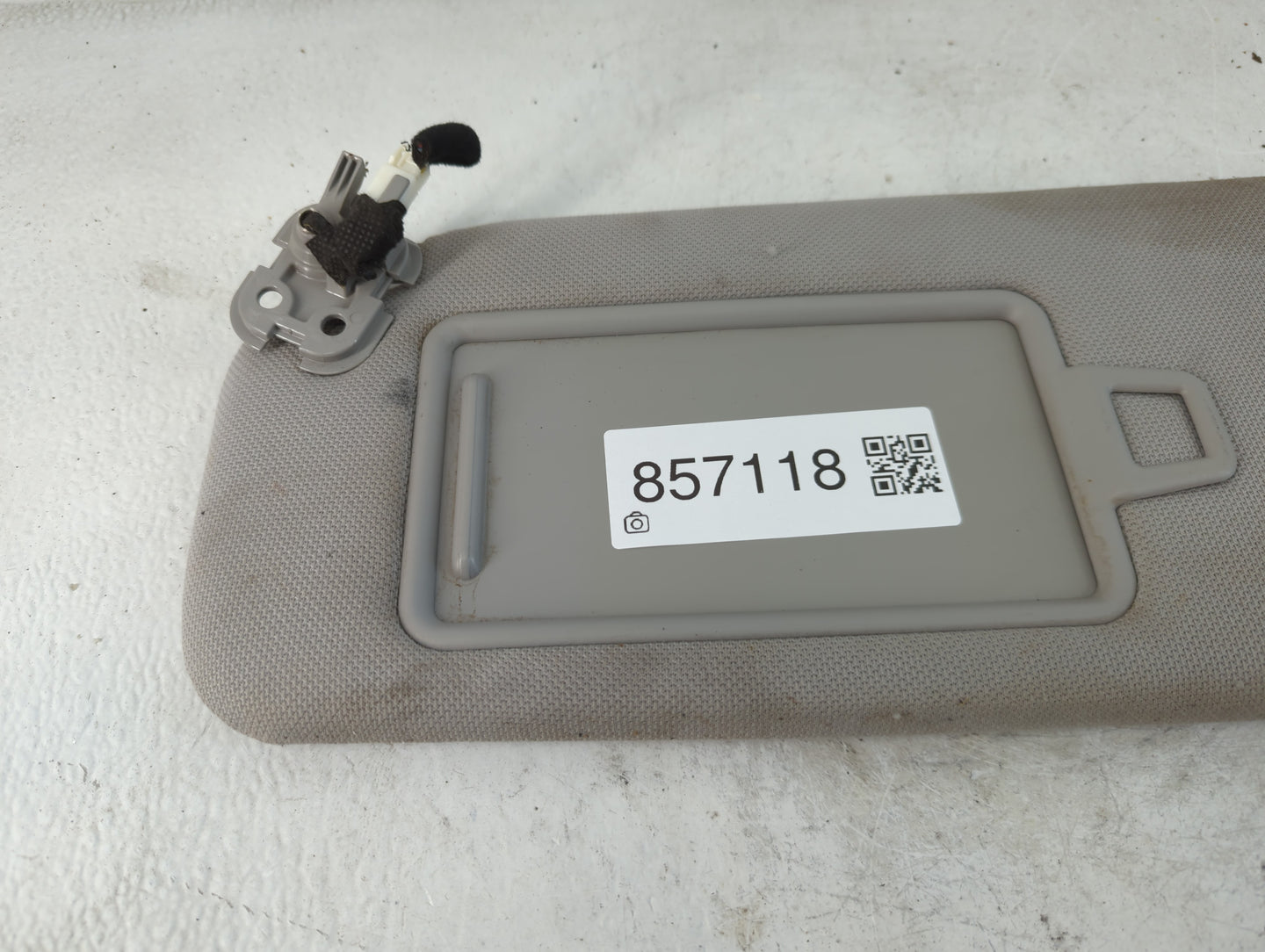 2015-2019 Hyundai Sonata Sun Visor Shade Replacement Driver Left Mirror Fits Fits 2015 2016 2017 2018 2019 OEM Used Auto Par