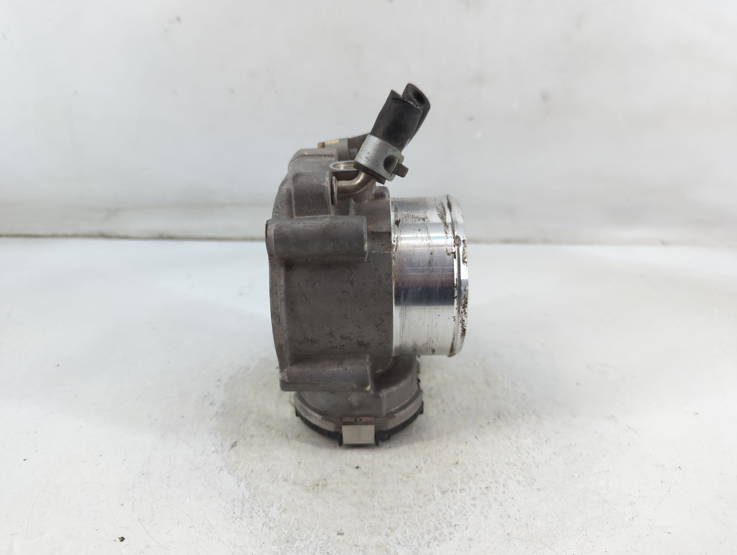2015-2019 Hyundai Sonata Throttle Body P/N:35100-2G600 0 280 750 618 Fits Fits 2015 2016 2017 2018 2019 2020 2021 OEM Used A