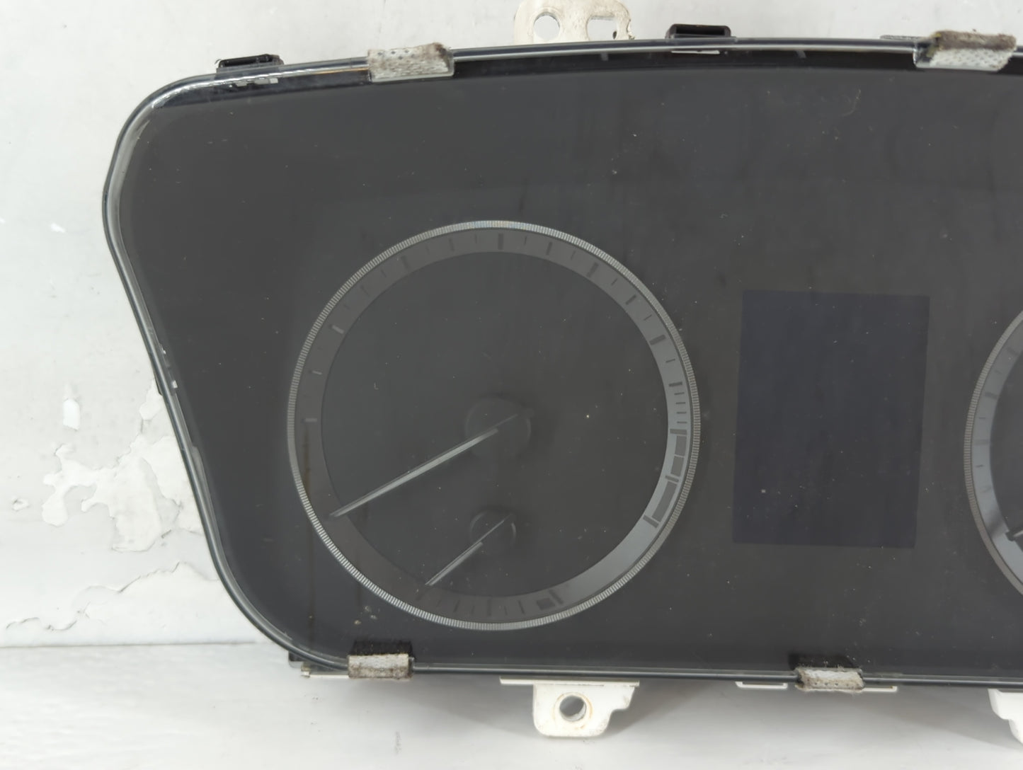 2016-2017 Hyundai Sonata Instrument Cluster Speedometer Gauges P/N:94001-C2200 Fits Fits 2016 2017 OEM Used Auto Parts - Oem