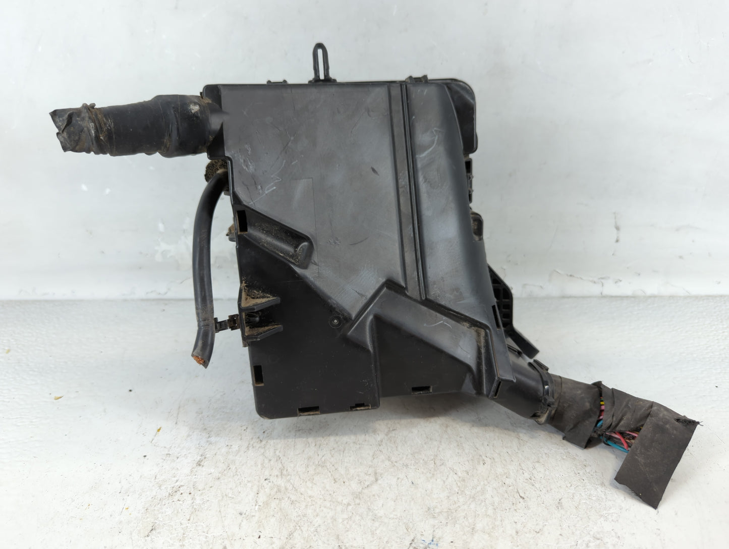 2016-2017 Hyundai Sonata Fusebox Fuse Box Panel Relay Module P/N:91950-C1820 Fits Fits 2016 2017 OEM Used Auto Parts - Oemus