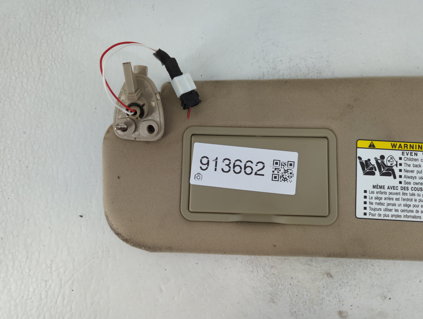 2006 Hyundai Sonata Sun Visor Shade Replacement Driver Left Mirror Fits OEM Used Auto Parts - Oemusedautoparts1.com