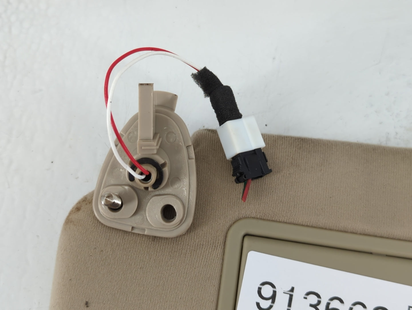 2006 Hyundai Sonata Sun Visor Shade Replacement Driver Left Mirror Fits OEM Used Auto Parts - Oemusedautoparts1.com