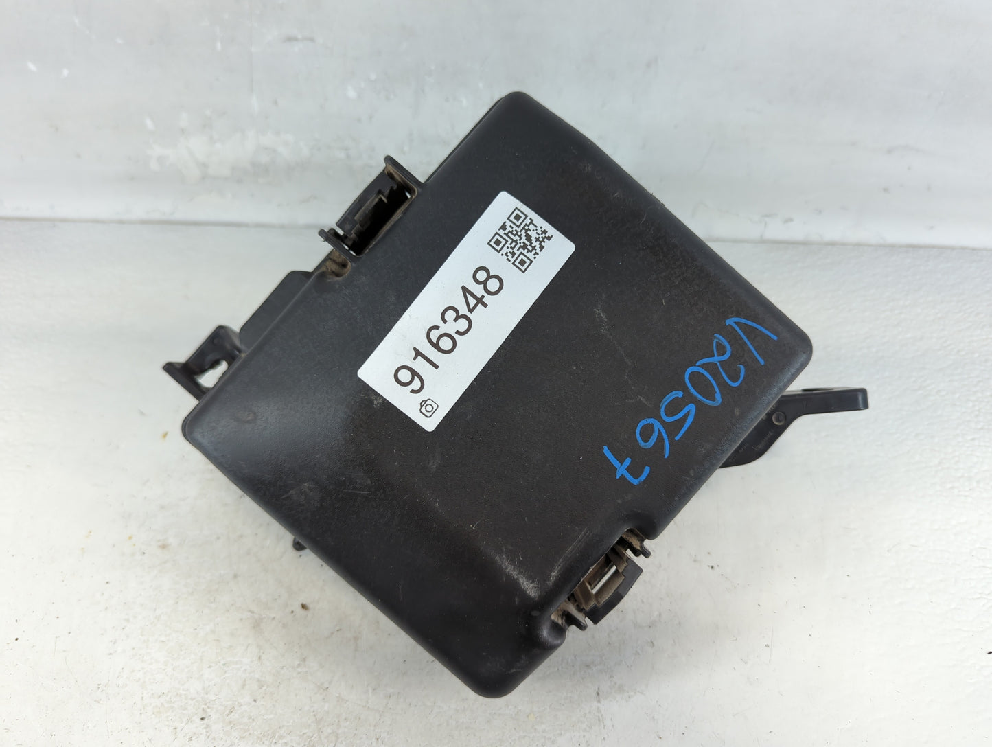 2016-2017 Hyundai Sonata Fusebox Fuse Box Panel Relay Module P/N:91204 E6161 Fits Fits 2016 2017 OEM Used Auto Parts - Oemus
