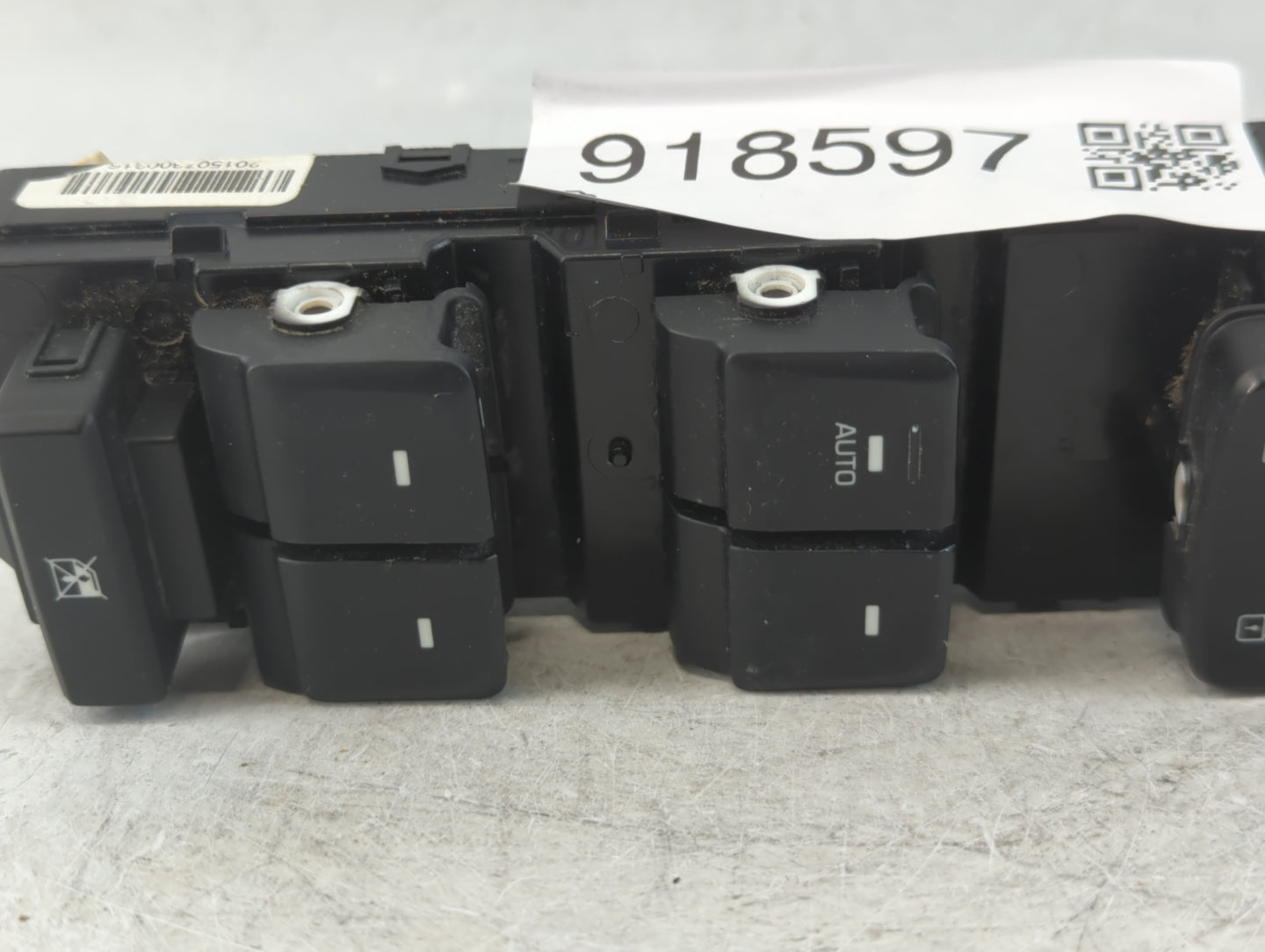 2015-2019 Hyundai Sonata Master Power Window Switch Replacement Driver Side Left P/N:93570-C1000 Fits OEM Used Auto Parts - 