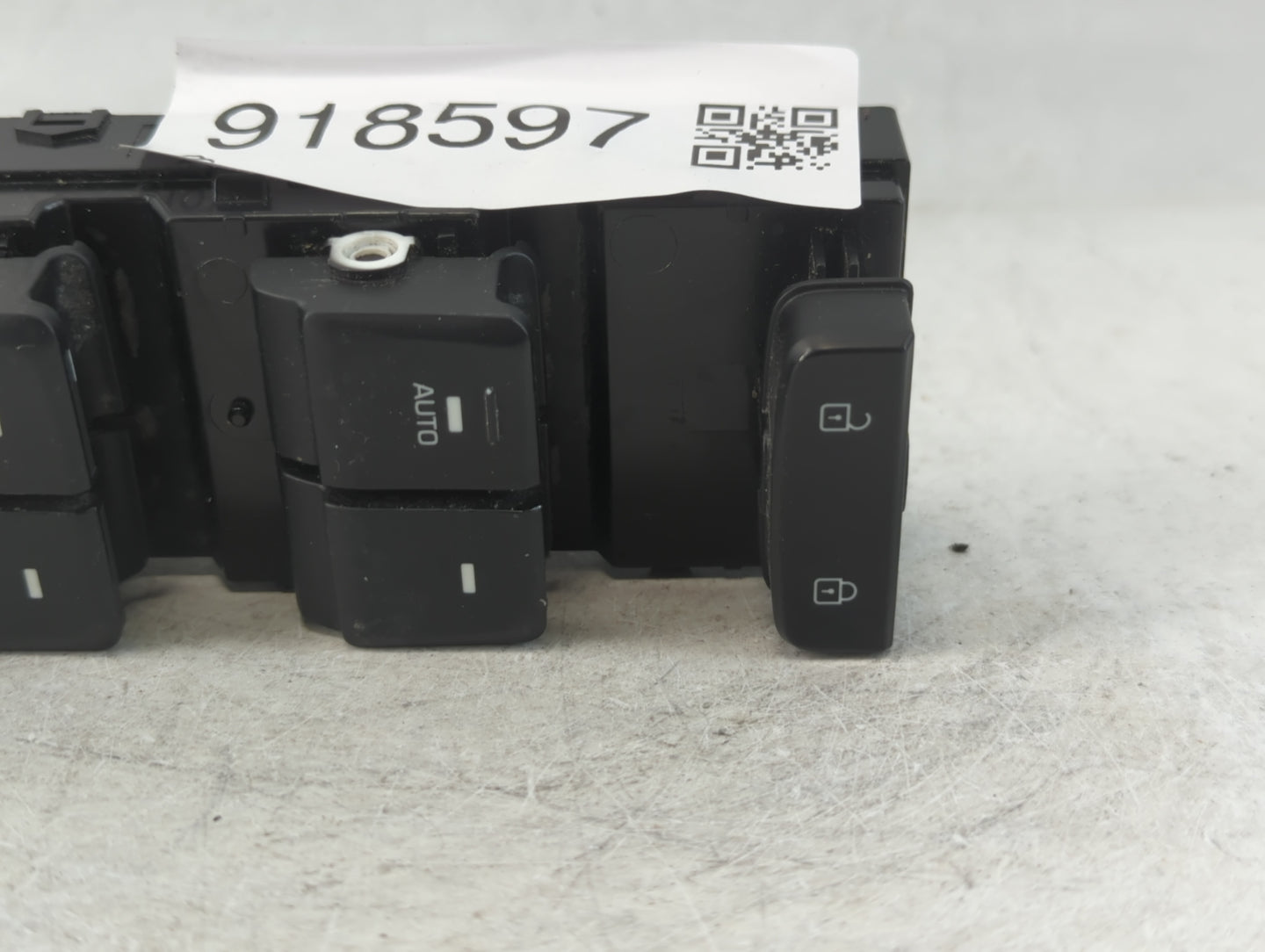 2015-2019 Hyundai Sonata Master Power Window Switch Replacement Driver Side Left P/N:93570-C1000 Fits OEM Used Auto Parts - 