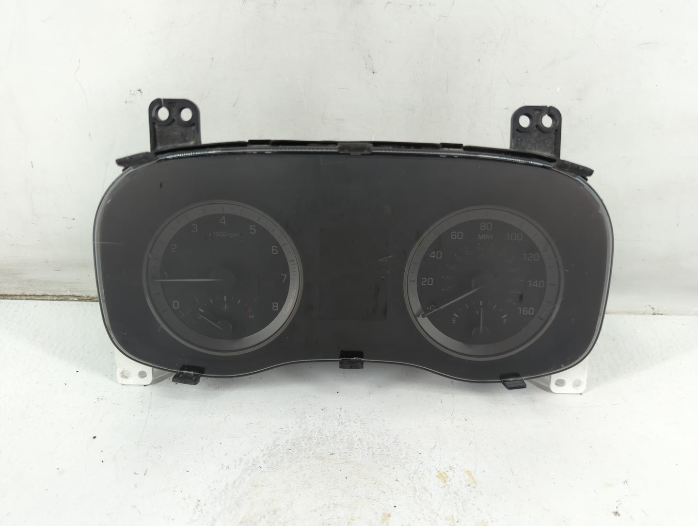2016-2017 Hyundai Tucson Instrument Cluster Speedometer Gauges P/N:94001-D3180 Fits Fits 2016 2017 OEM Used Auto Parts - Oem