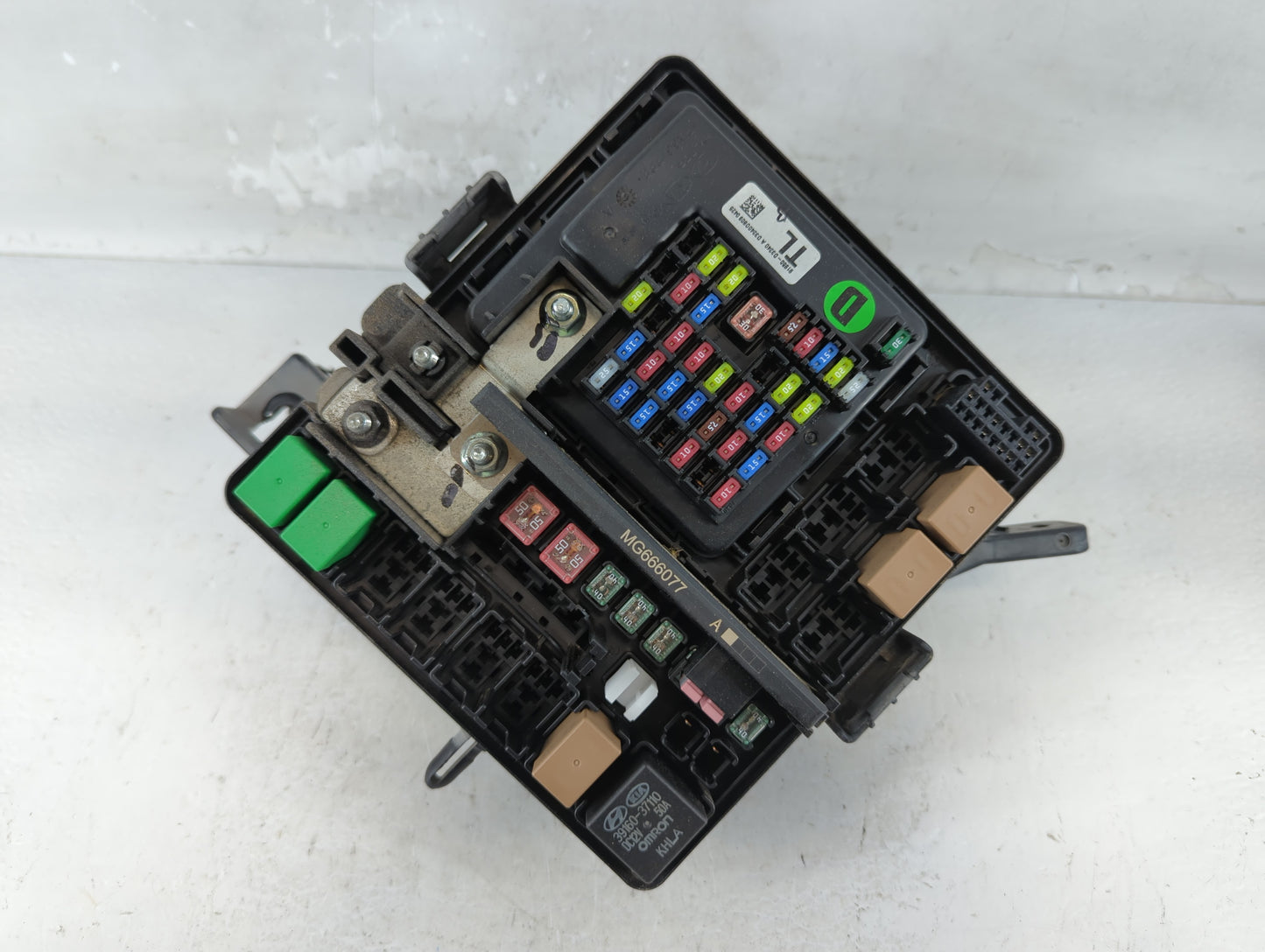 2016-2018 Hyundai Tucson Fusebox Fuse Box Panel Relay Module P/N:91431 D3140 Fits Fits 2016 2017 2018 OEM Used Auto Parts - 