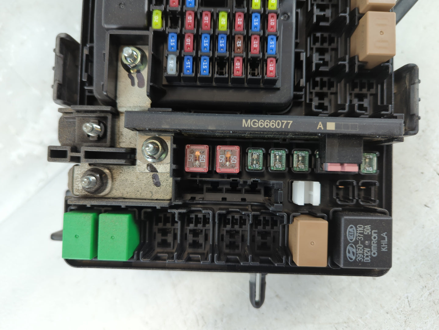 2016-2018 Hyundai Tucson Fusebox Fuse Box Panel Relay Module P/N:91431 D3140 Fits Fits 2016 2017 2018 OEM Used Auto Parts - 