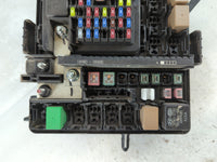 2016-2018 Hyundai Tucson Fusebox Fuse Box Panel Relay Module P/N:91422 D3150 Fits Fits 2016 2017 2018 OEM Used Auto Parts - 