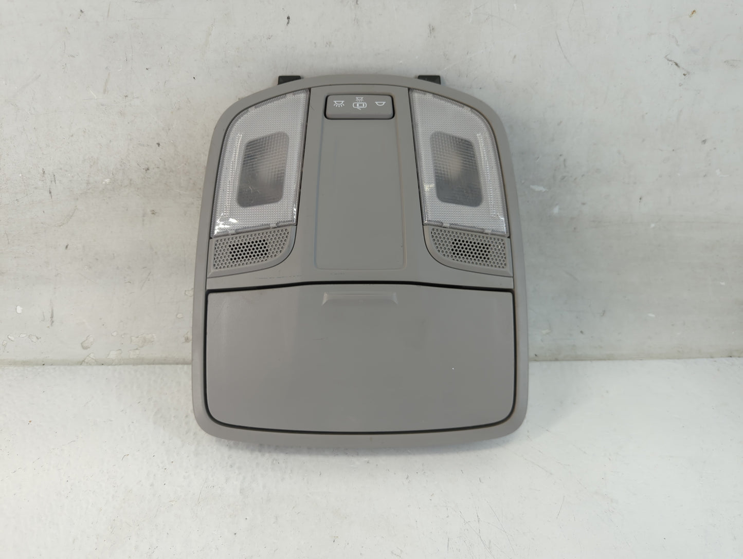 2016 Hyundai Tucson Overhead Roof Console - Oemusedautoparts1.com