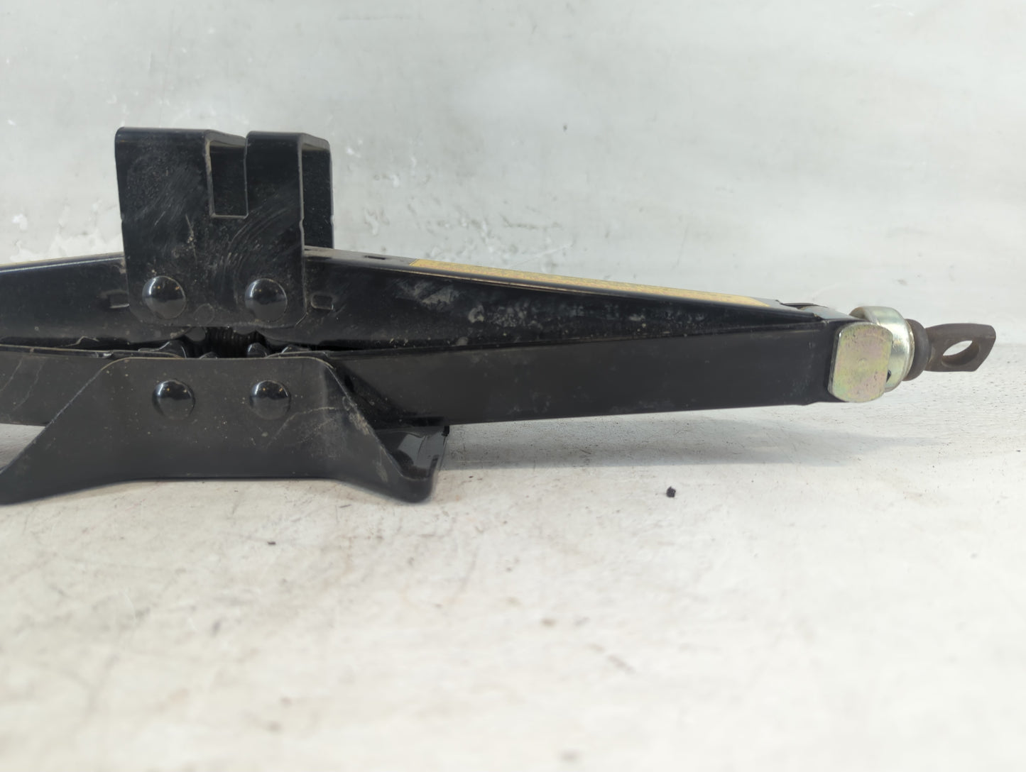 2016 Hyundai Tucson Spare Scissor Car Jack 1048261 - Oemusedautoparts1.com