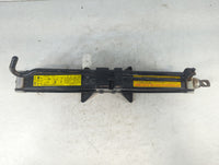 2016 Hyundai Tucson Spare Scissor Car Jack 1048273 - Oemusedautoparts1.com