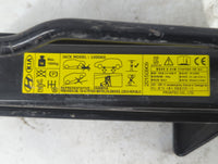 2016 Hyundai Tucson Spare Scissor Car Jack 1048273 - Oemusedautoparts1.com