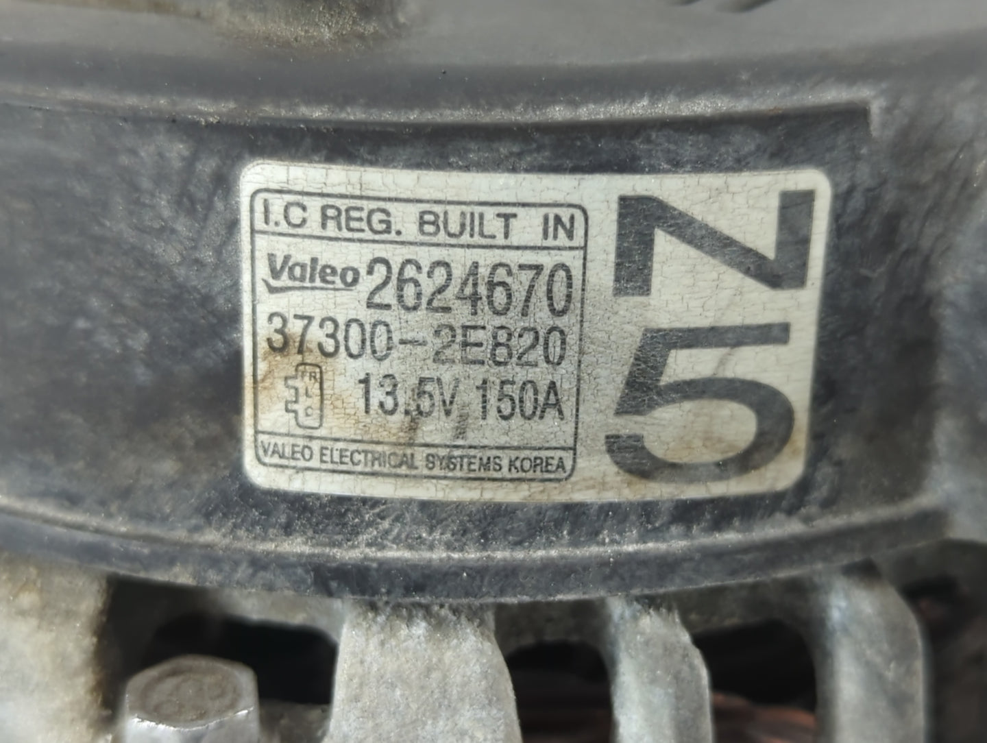 2016-2018 Hyundai Tucson Alternator Replacement Generator Charging Assembly Engine OEM P/N:2624670 37300-2E820 Fits OEM Used