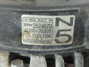 2016-2018 Hyundai Tucson Alternator Replacement Generator Charging Assembly Engine OEM P/N:2624670 37300-2E820 Fits OEM Used Auto Parts