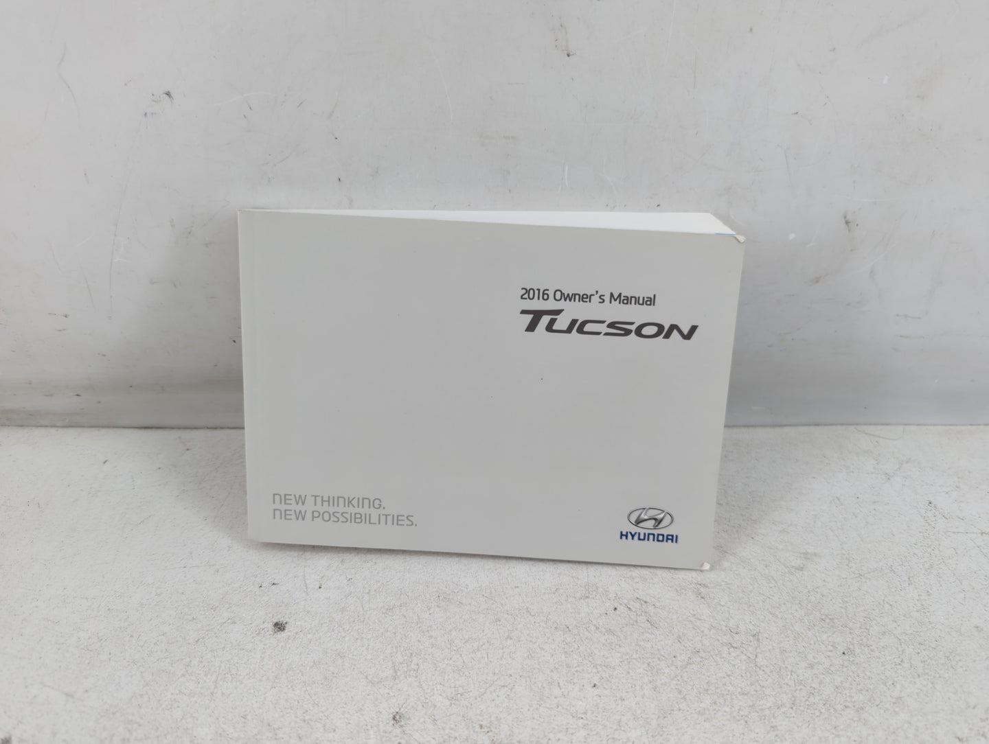 2016 Hyundai Tucson Owners Manual Book Guide P/N:GD30-EU63L OEM Used Auto Parts - Oemusedautoparts1.com