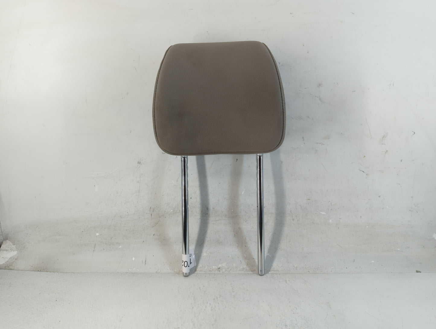 2016-2018 Hyundai Tucson Headrest Head Rest Front Driver Passenger Seat Fits Fits 2016 2017 2018 OEM Used Auto Parts - Oemus