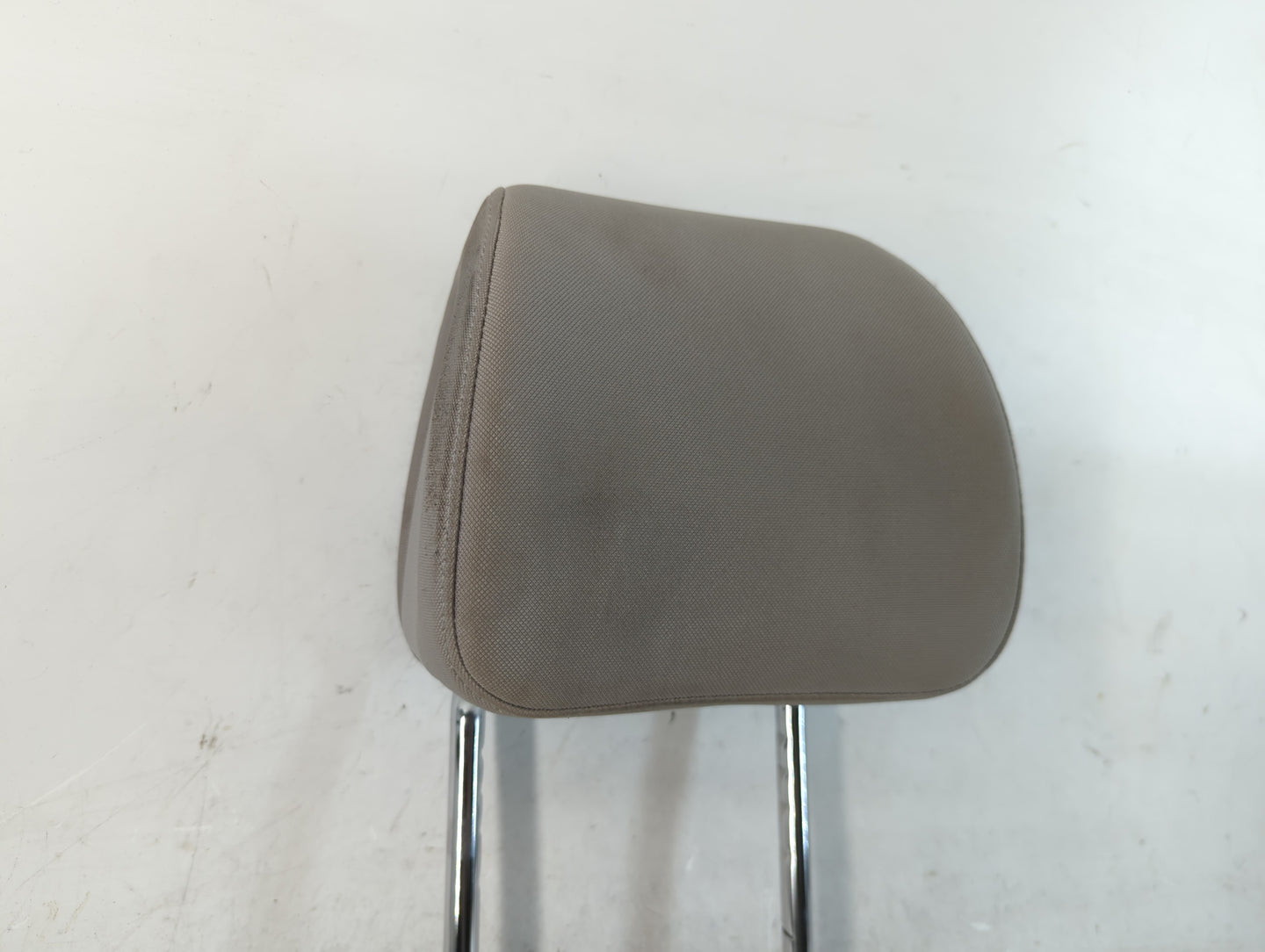 2016-2018 Hyundai Tucson Headrest Head Rest Front Driver Passenger Seat Fits Fits 2016 2017 2018 OEM Used Auto Parts - Oemus