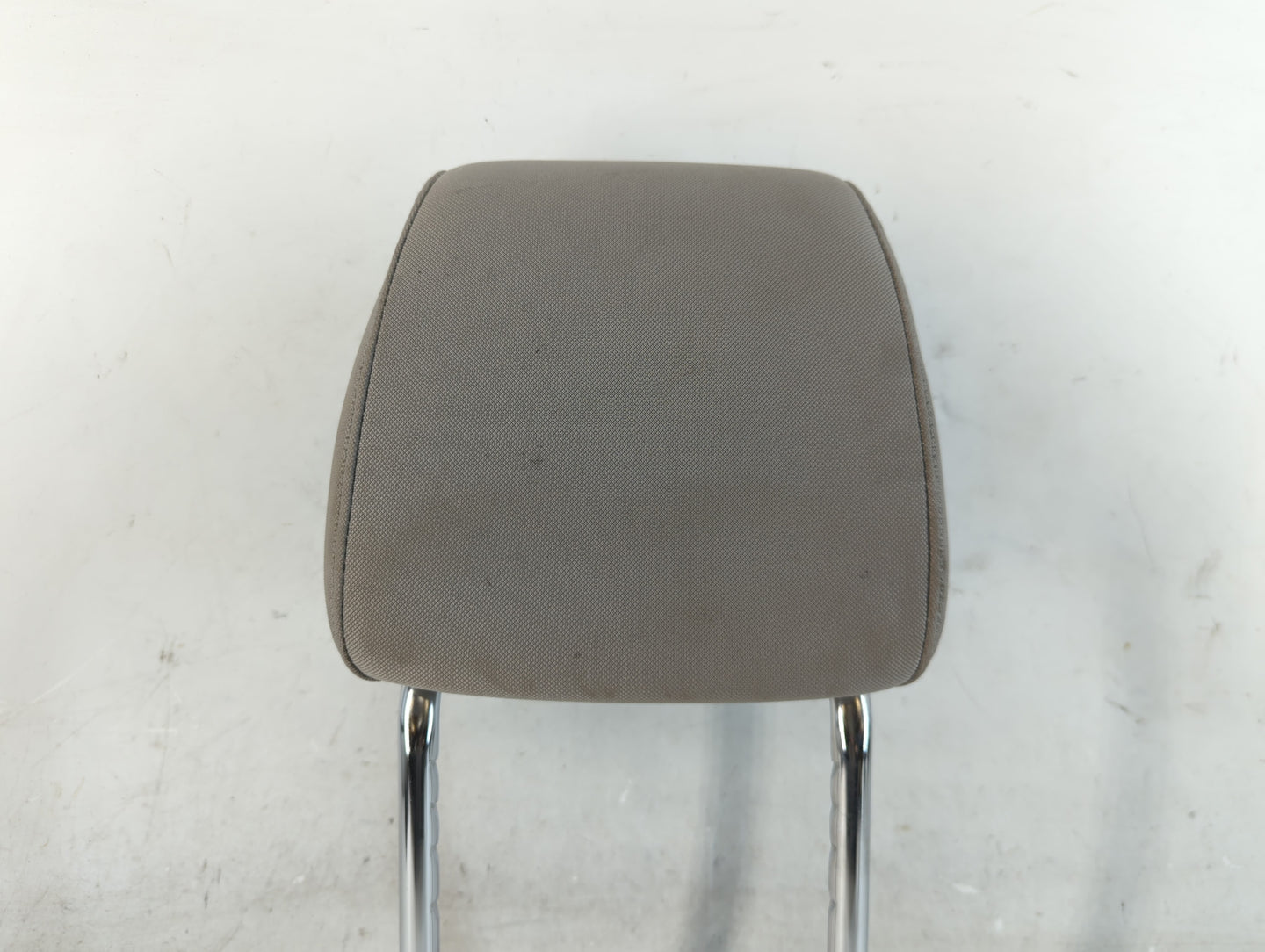 2016-2018 Hyundai Tucson Headrest Head Rest Front Driver Passenger Seat Fits Fits 2016 2017 2018 OEM Used Auto Parts - Oemus