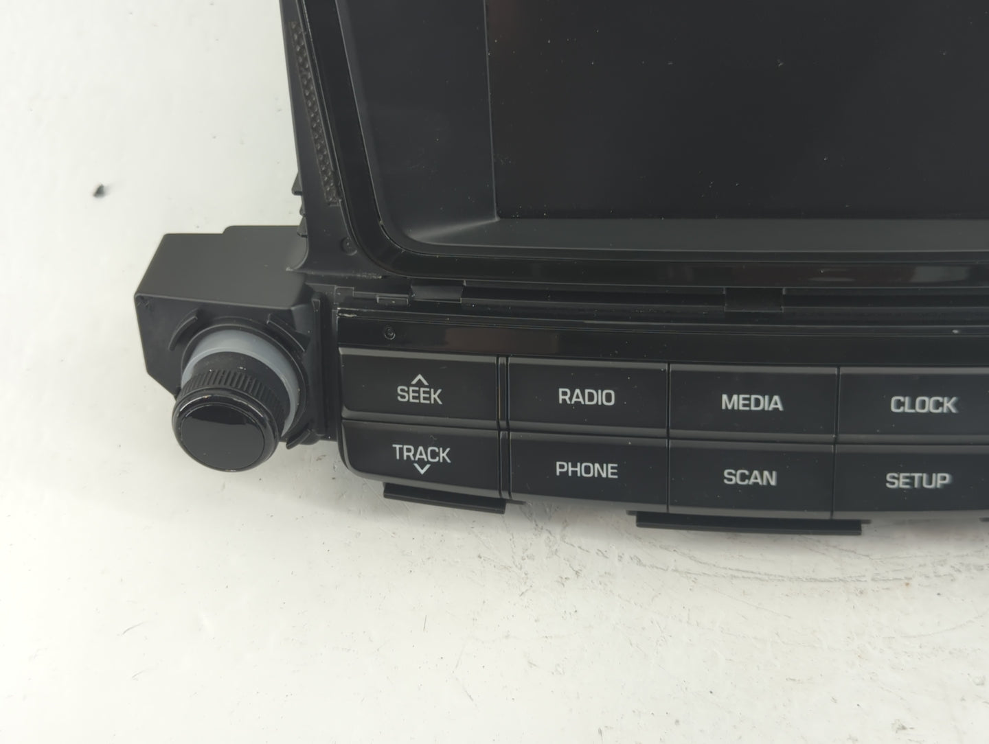 2016-2017 Hyundai Tucson Radio AM FM Cd Player Receiver Replacement P/N:96180-D31004X Fits Fits 2016 2017 OEM Used Auto Part