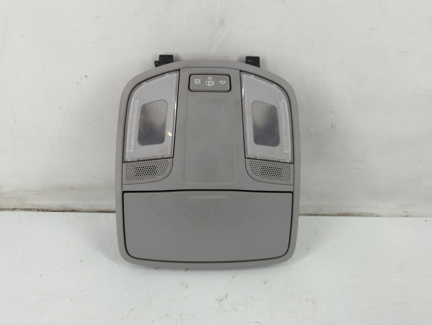 2016 Hyundai Tucson Overhead Roof Console - Oemusedautoparts1.com