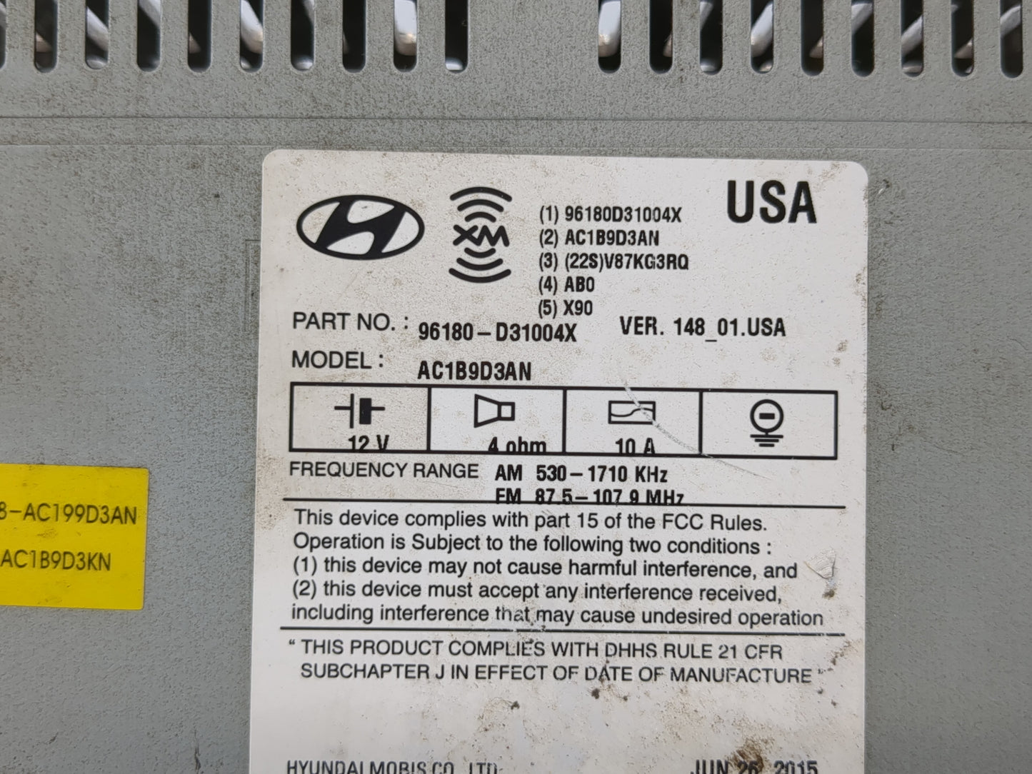 2016-2017 Hyundai Tucson Radio AM FM Cd Player Receiver Replacement P/N:96180-D31004X Fits Fits 2016 2017 OEM Used Auto Part
