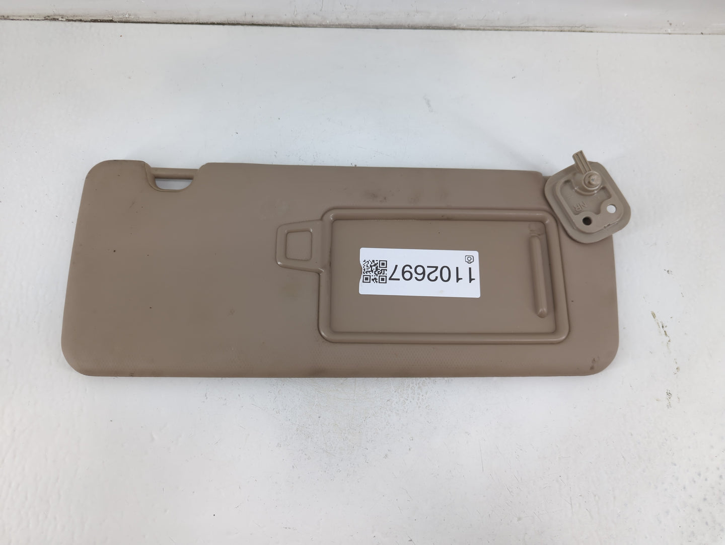 2016-2021 Hyundai Tucson Sun Visor Shade Replacement Passenger Right Mirror Fits Fits 2016 2017 2018 2019 2020 2021 OEM Used