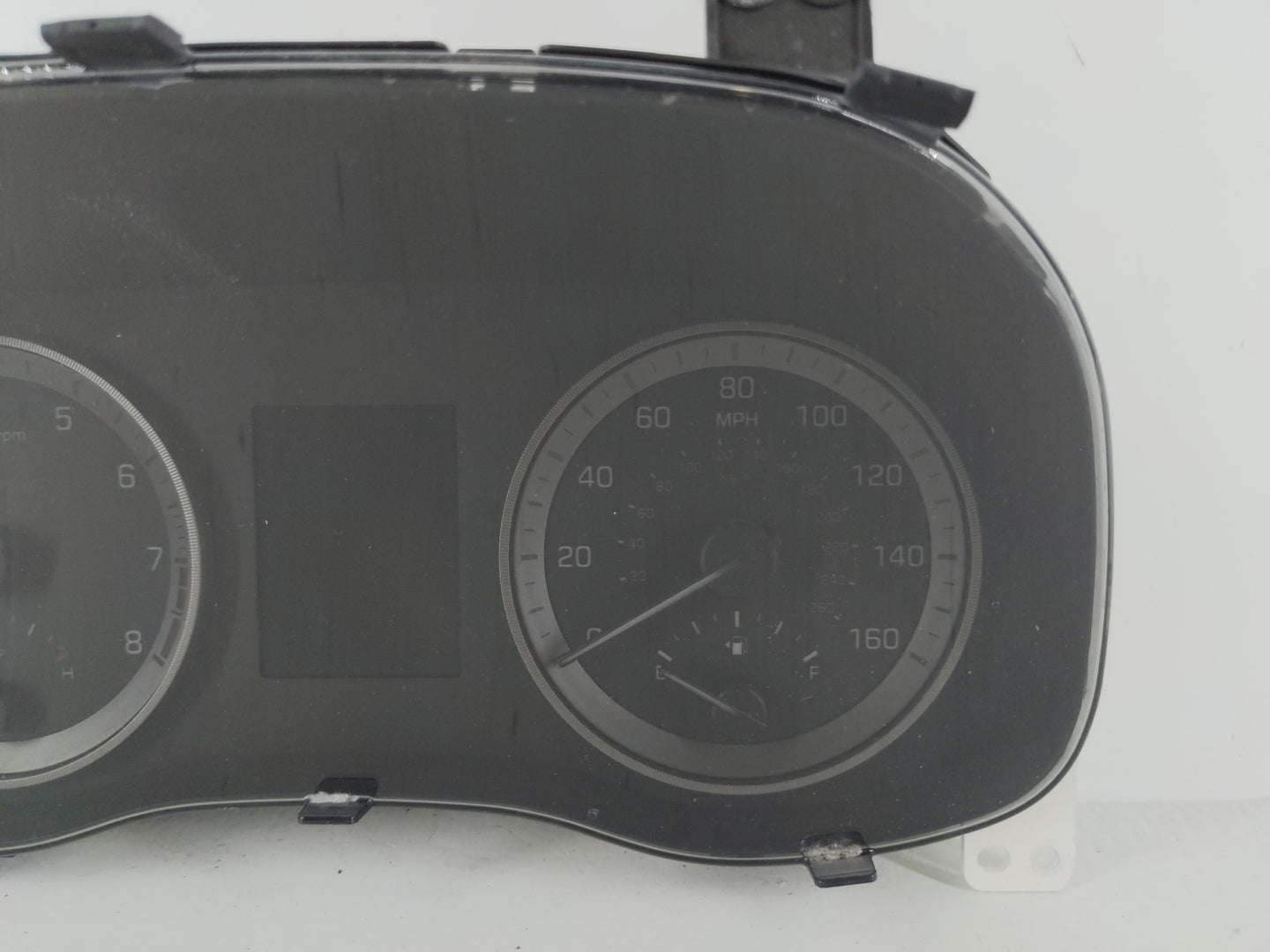 2016-2017 Hyundai Tucson Instrument Cluster Speedometer Gauges P/N:94001-D3170 Fits Fits 2016 2017 OEM Used Auto Parts - Oem