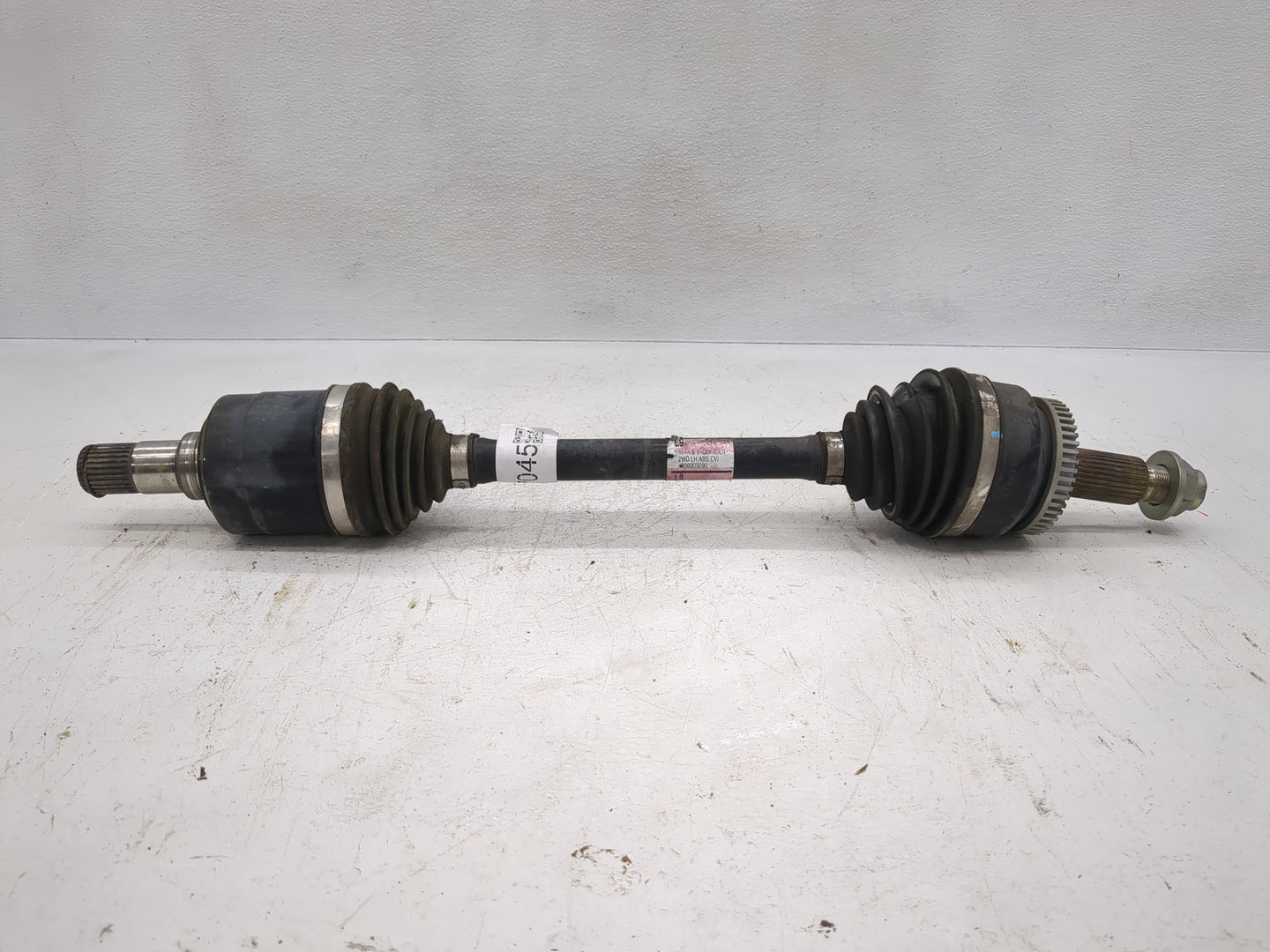 2016-2018 Hyundai Tucson Axle Shaft Front Driver Cv C/v - Oemusedautoparts1.com
