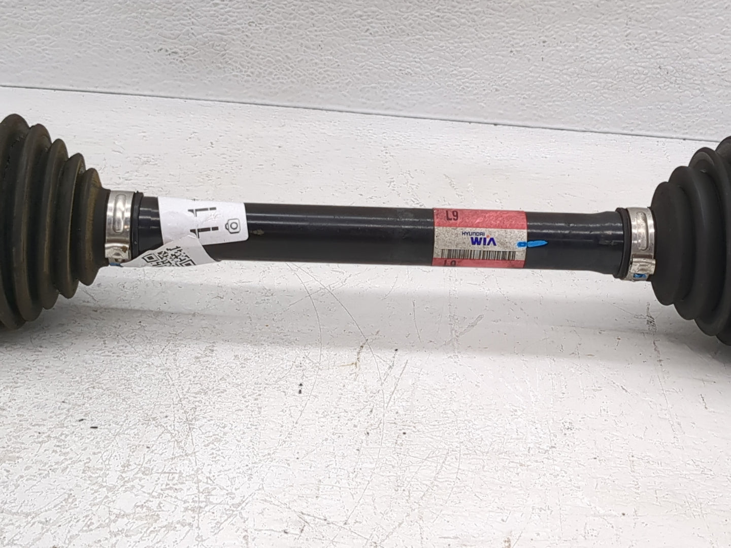 2016-2018 Hyundai Tucson Axle Shaft Front Driver Cv C/v - Oemusedautoparts1.com