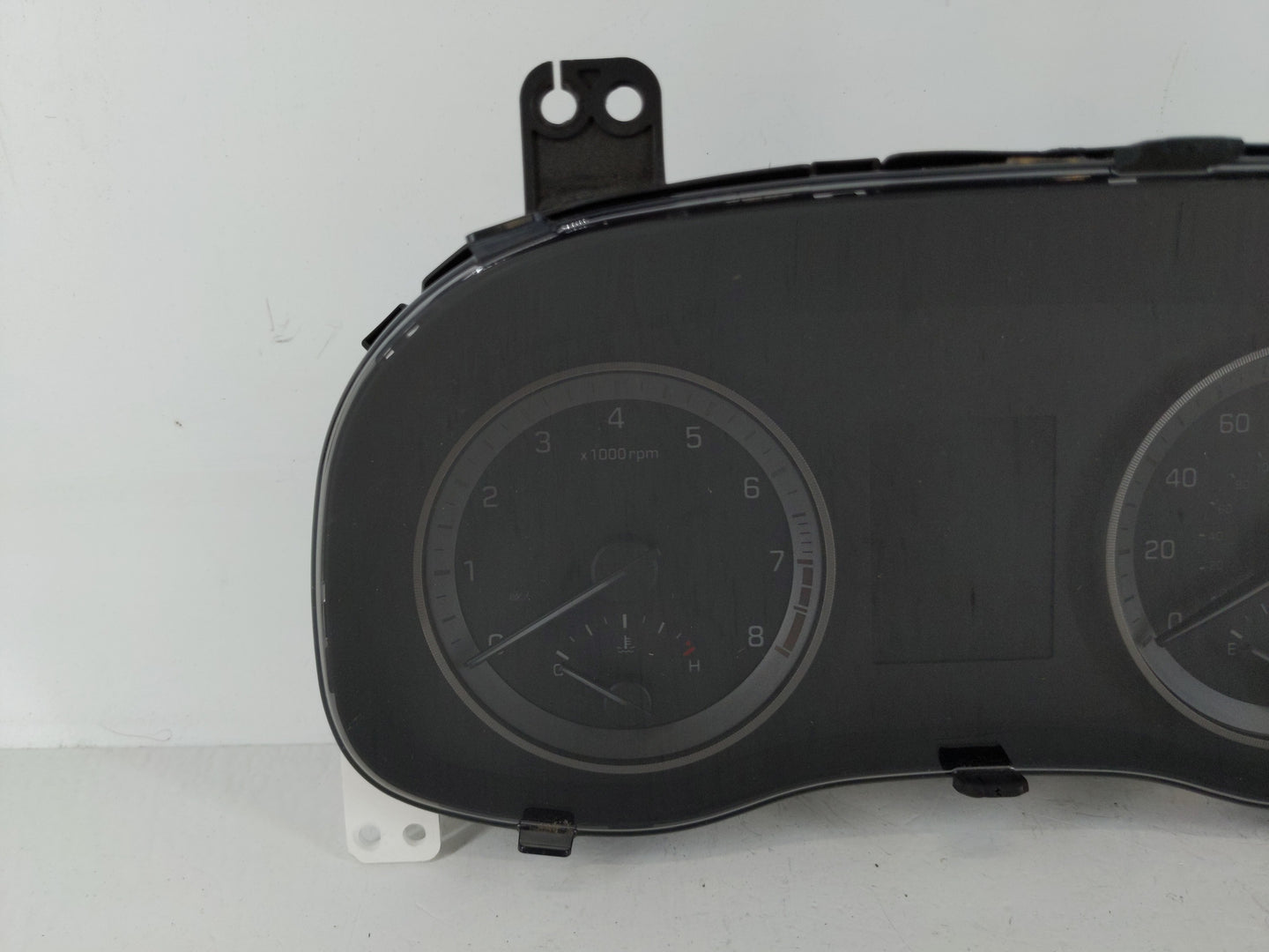 2016-2017 Hyundai Tucson Instrument Cluster Speedometer Gauges P/N:94001-D3170 Fits Fits 2016 2017 OEM Used Auto Parts - Oem
