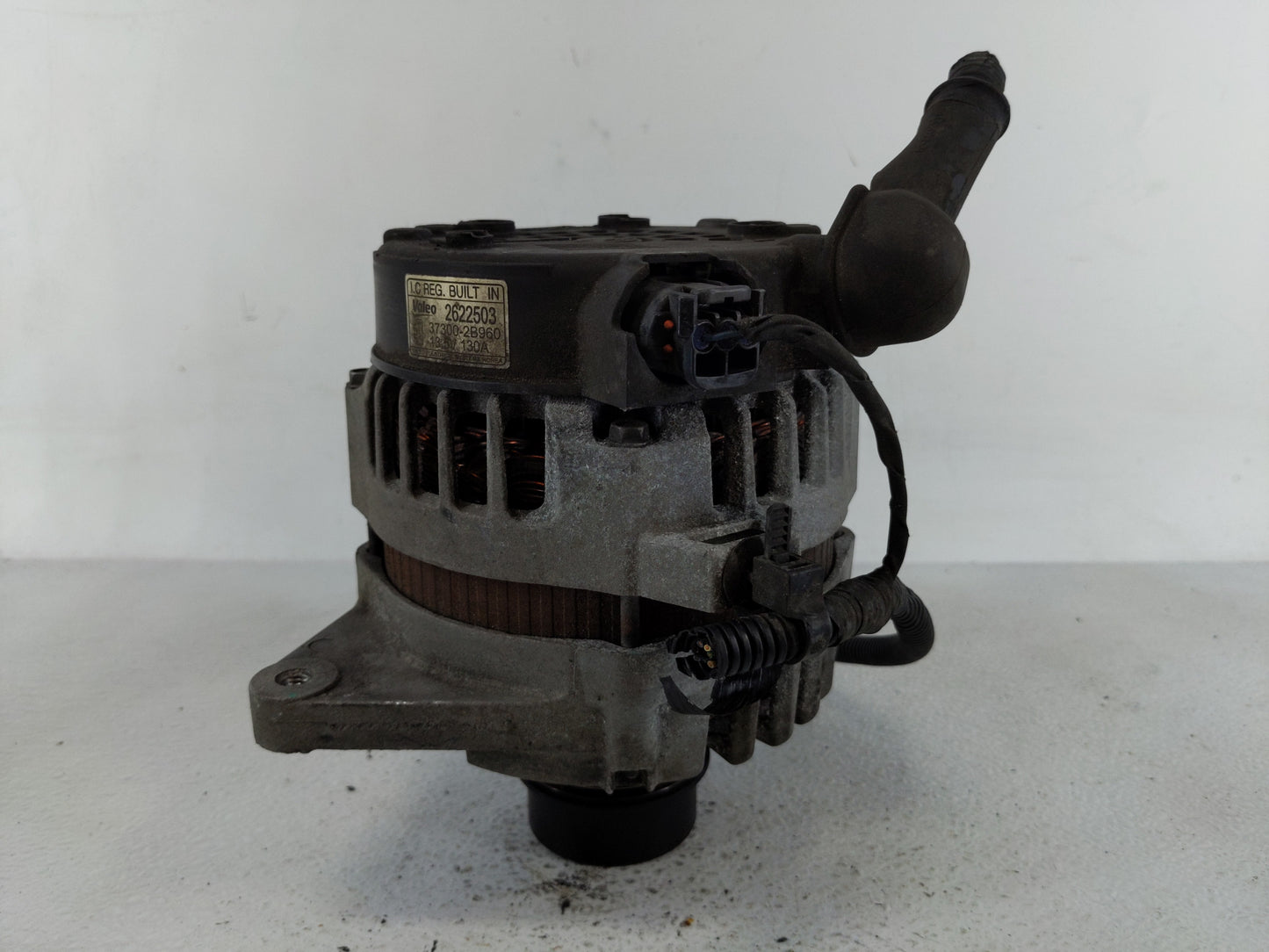 2016-2018 Hyundai Tucson Alternator Replacement Generator Charging Assembly Engine OEM P/N:37300-2B960 Fits OEM Used Auto Pa